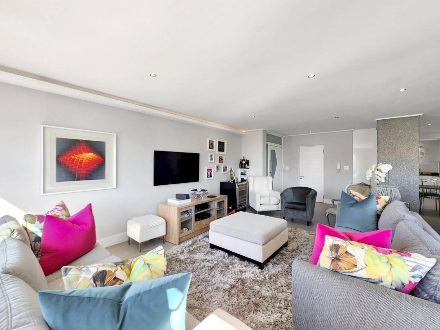 2 Bedroom Property for Sale in Sea Point Western Cape